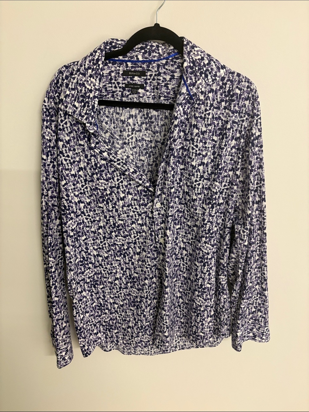 RW&CO. Navy and White Abstract Print Long-Sleeve Button-Down Shirt